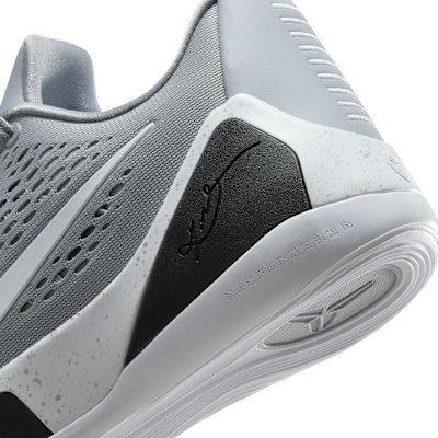 コービー 9 エリートLOW EMプロトロ 30cm NIKE公式】コービー 9 エリート LOW EM プロトロ バスケットボール